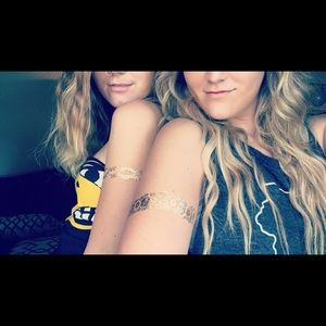 Meet your Posher, Logan